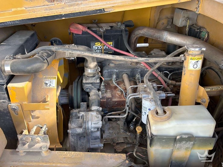 2001-eagle-picher-rt80-4wd-8,000lb.-rough-terrain-straight-mast-forklift-image-11