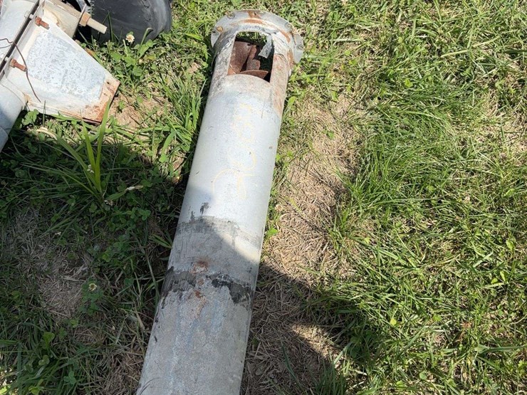 6"-grain-bin-auger-and-pipe-image-3
