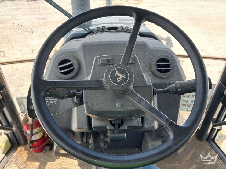 2019-deere-410l-image-12