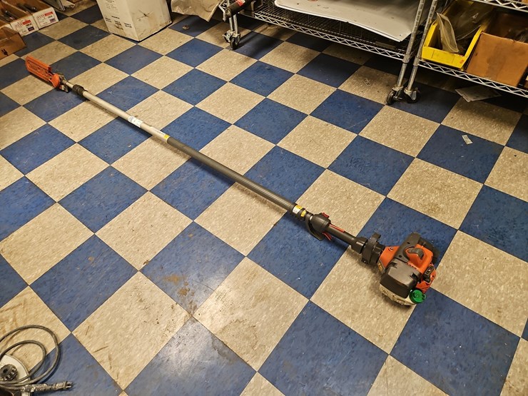husqvarna-327pt5s-extendable-pole-saw-image-1