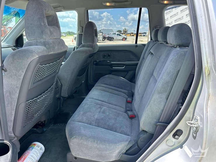 2004-honda-pilot-image-23