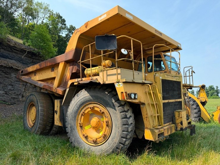 komatsu-330m-image-2