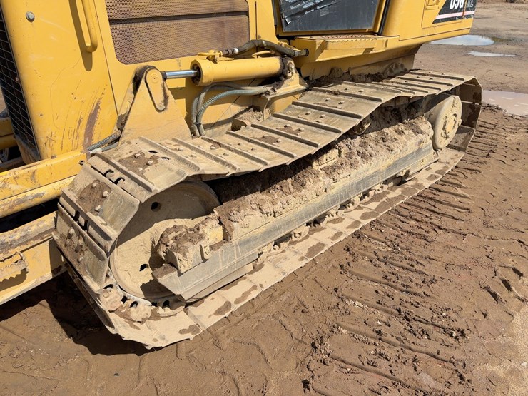 2004-caterpillar-d5g-xl-image-28