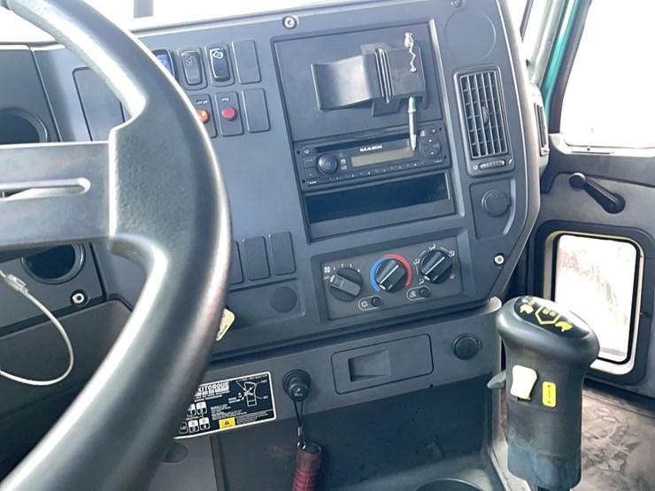 2012-mack-dump-truck-vn:1m2ax04c7cm012336-image-13