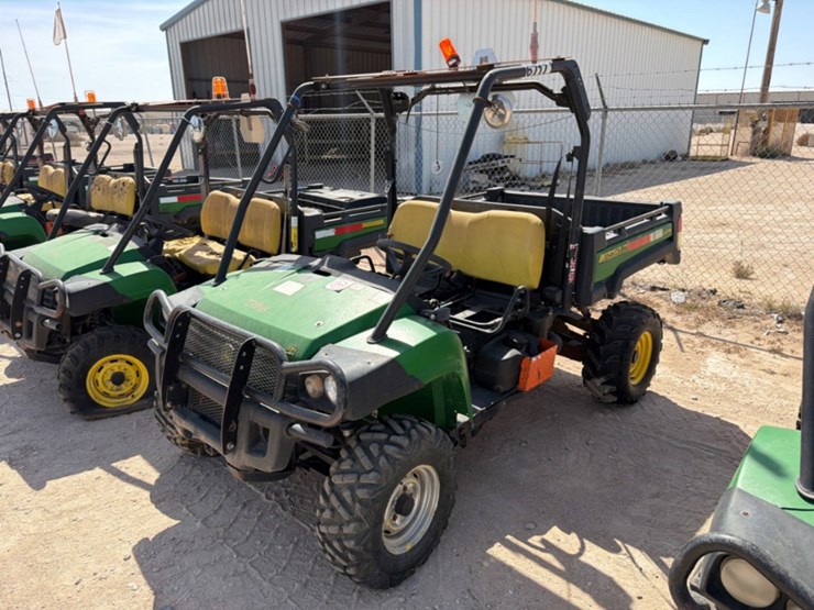 john-deere-gator-image-1