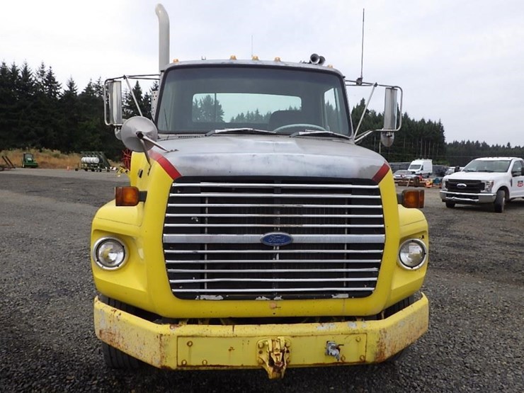 1989-ford-l9000-image-8