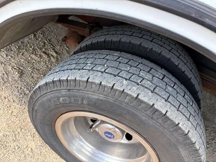 2006-ford-e450-image-7