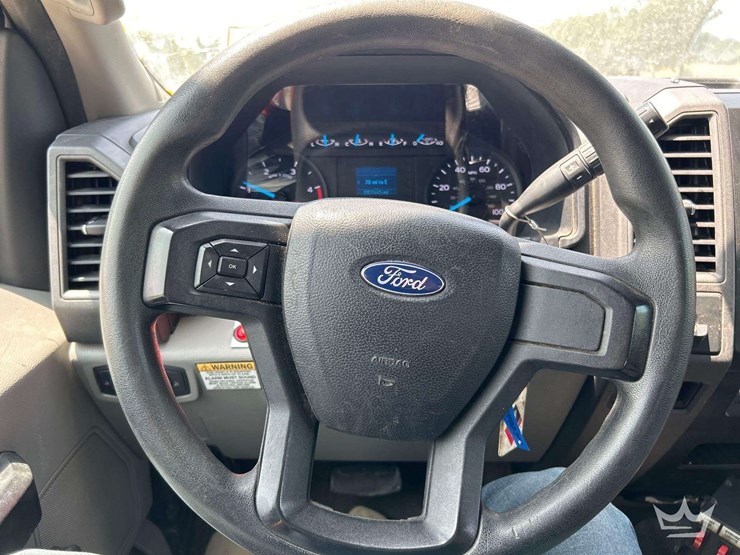 2017-ford-f550-image-13