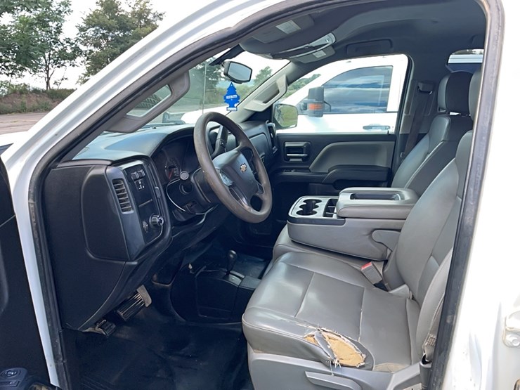 2016-chevrolet-2500hd-image-11