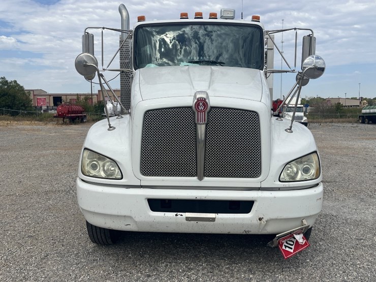 2014-kenworth-t370-image-2