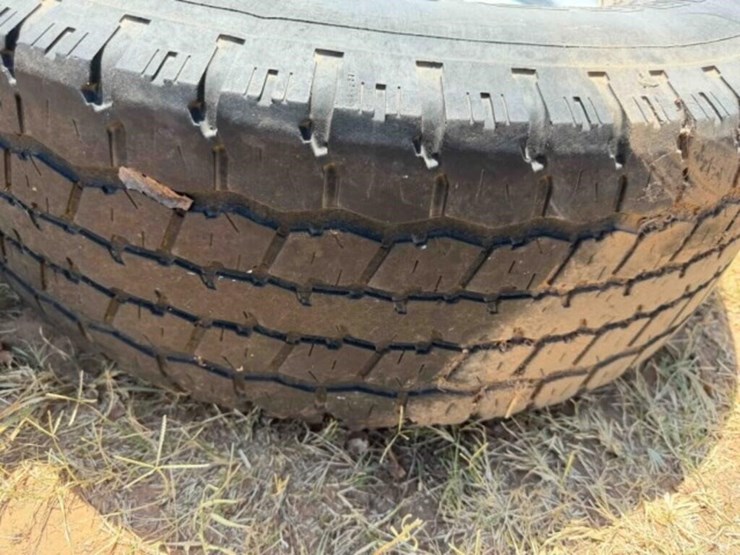 2--tires/wheels-285/75r16-image-3
