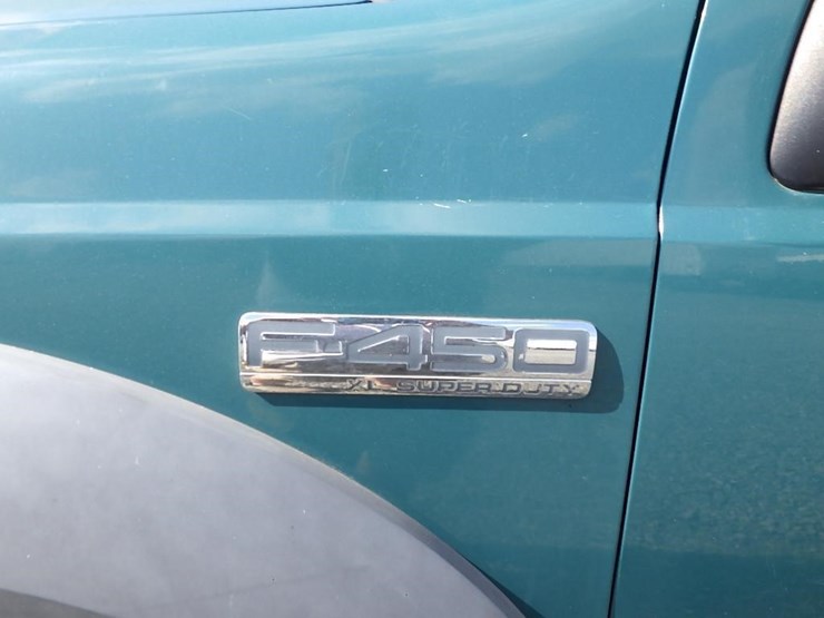 2005-ford-f450-image-12