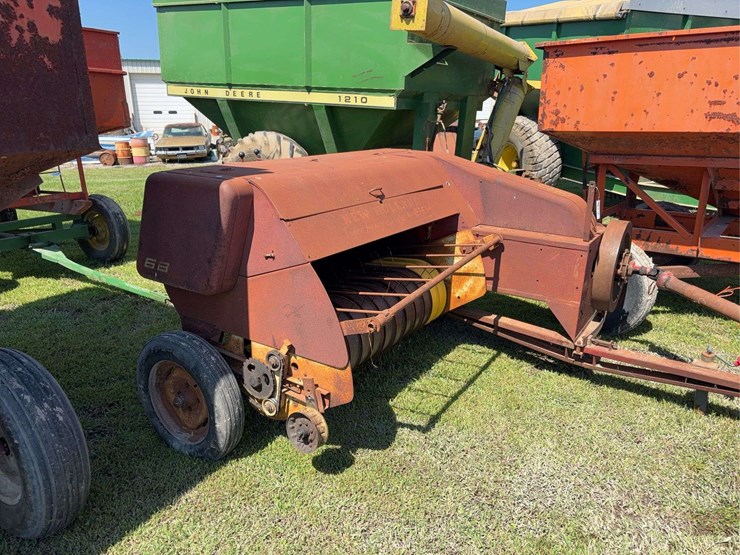 new-holland-68-image-4