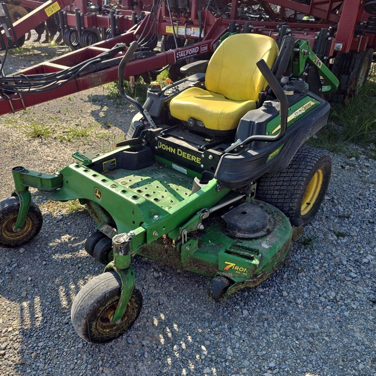 JOHN DEERE LA