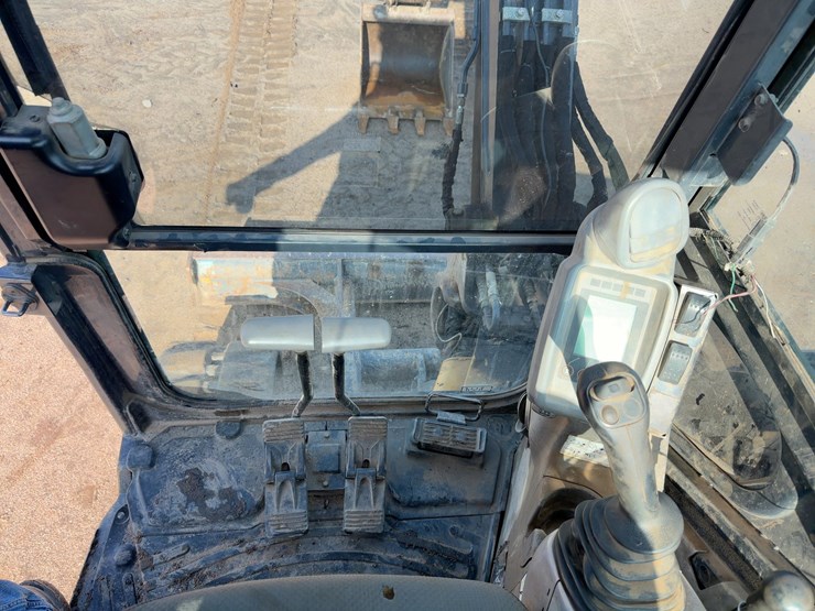 2016-deere-50g-image-32