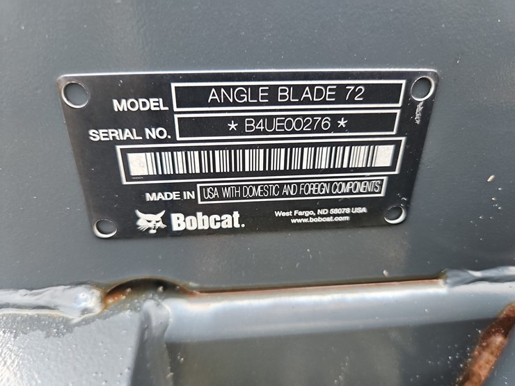 bobcat--72"-angle-plow-with-boce-image-6