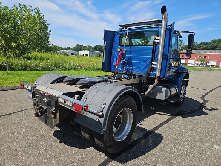 2007-international-8500-s/a-tractor-image-5