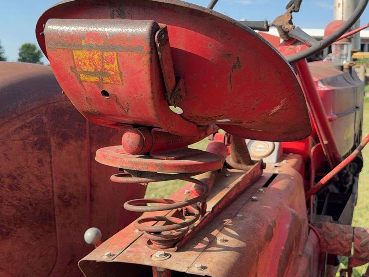 massey-ferguson-444-image-35