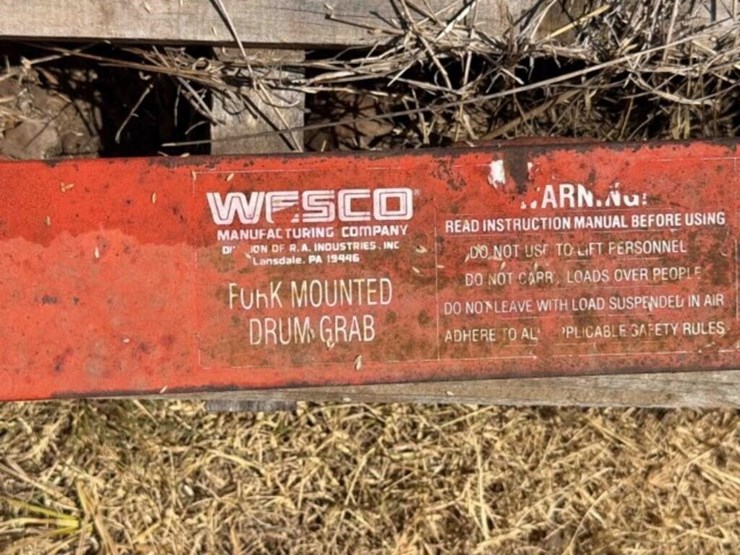 wesco-fork-mounted-drum-grab-image-2