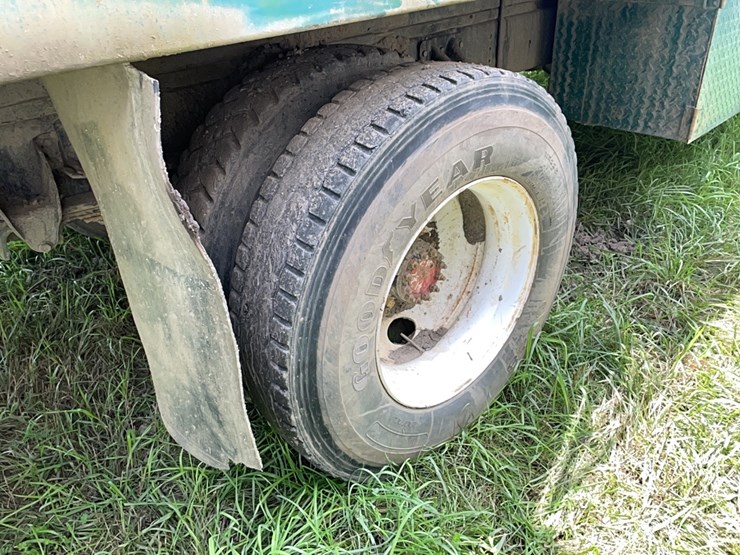 gmc-fuel/lube-truck-vn:1gdm7h1j9lj605874-image-7