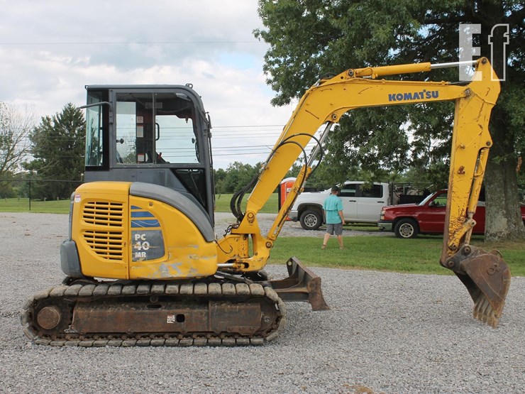 komatsu-pc40mr-2-image-6