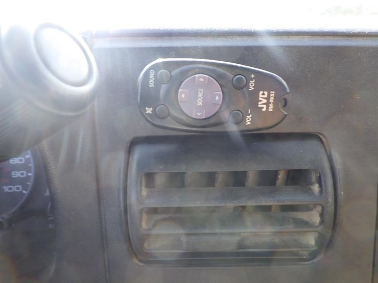 2005-ford-f450-image-45