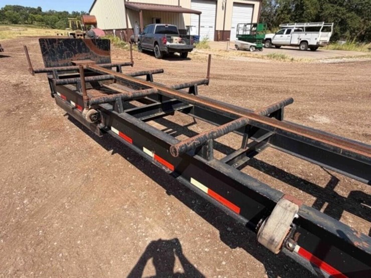 tophat-pipe-trailer-image-12