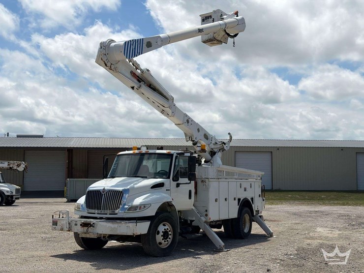 2014-international-durastar-4300-image-1