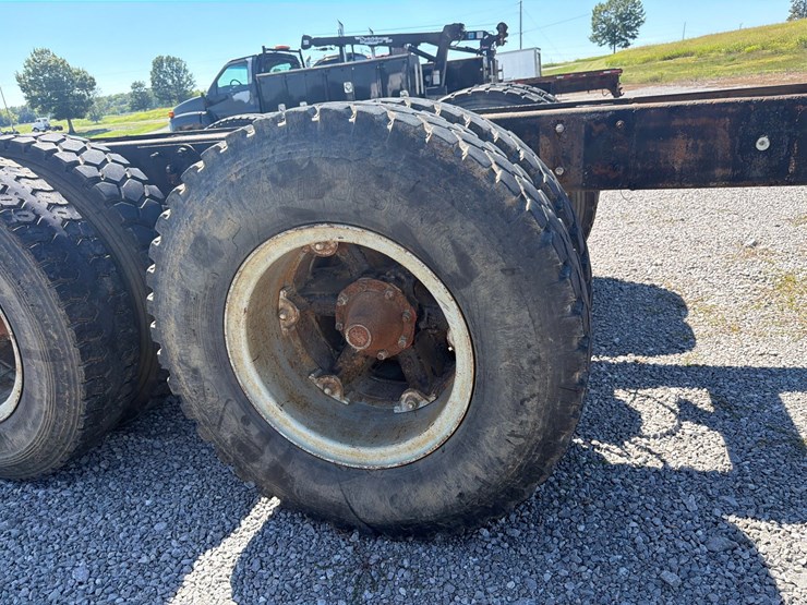 2000-mack-dm690sx-image-7