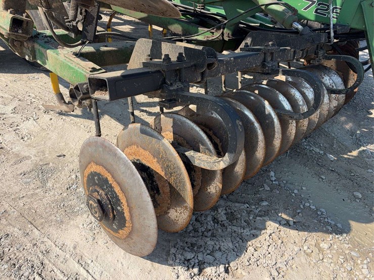 john-deere-726-image-6