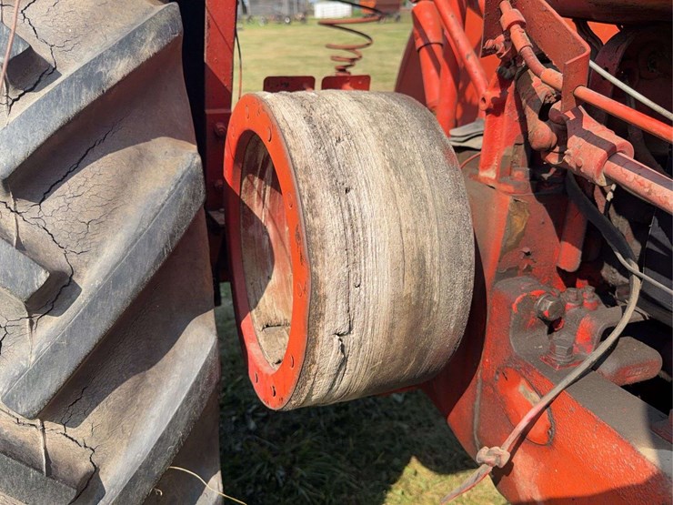 massey-ferguson-44-image-26