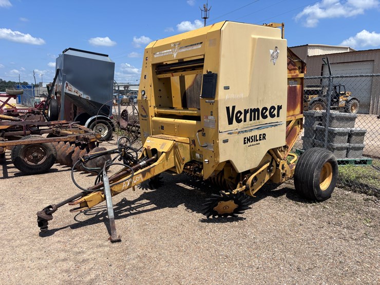 #974-•-vermeer-bailer-|-for-parts/repairs-image-1