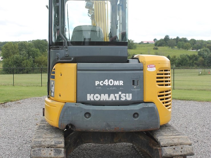 komatsu-pc40mr-2-image-4