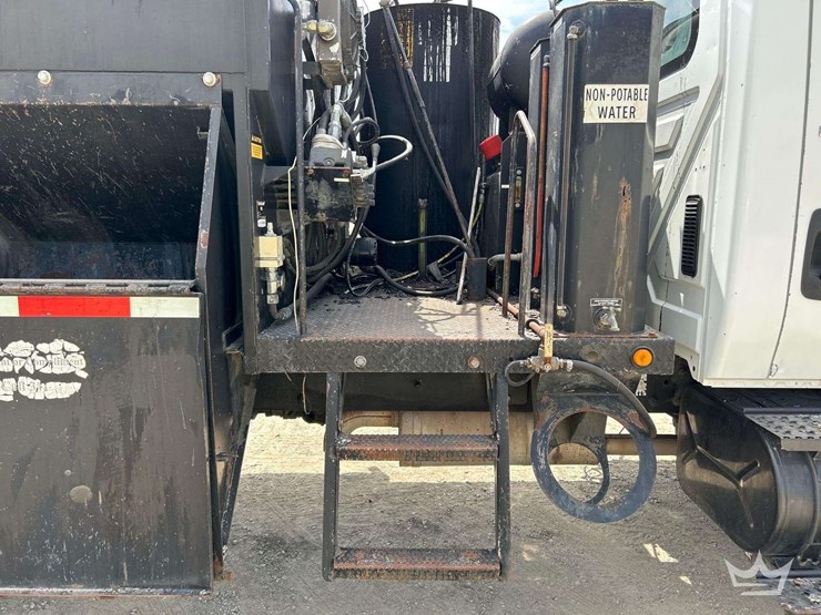 2006-international-durastar-4300-image-34