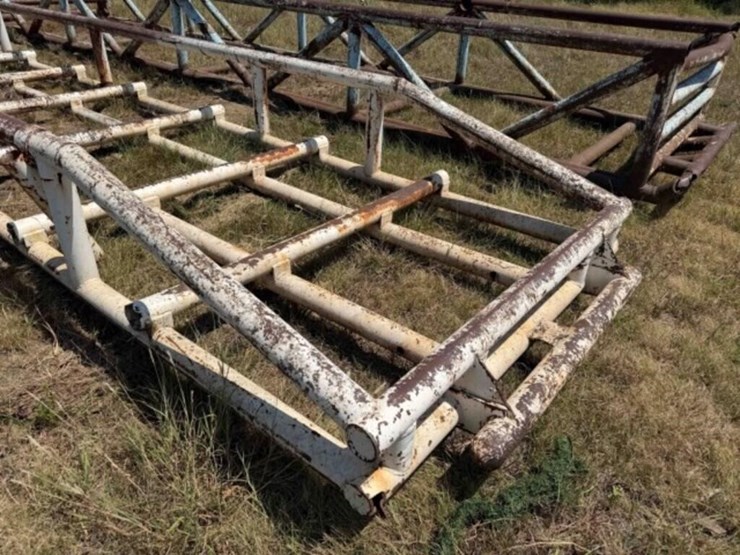 2--pipe-cradles-image-2