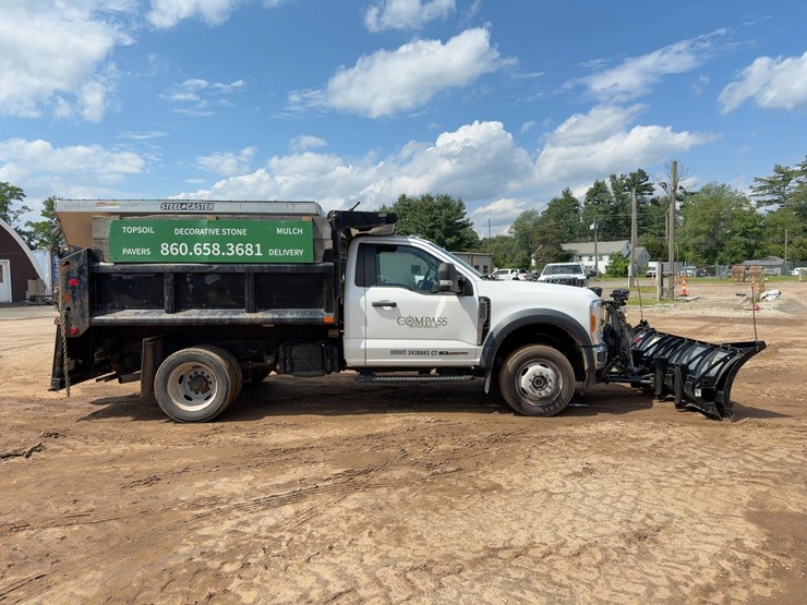 2023-ford-f550-xl-image-6