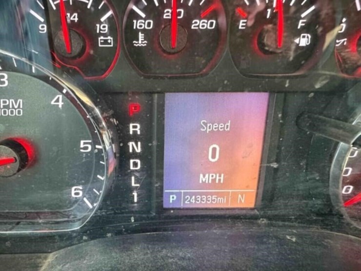2017-chevrolet-silverado-2500-image-31