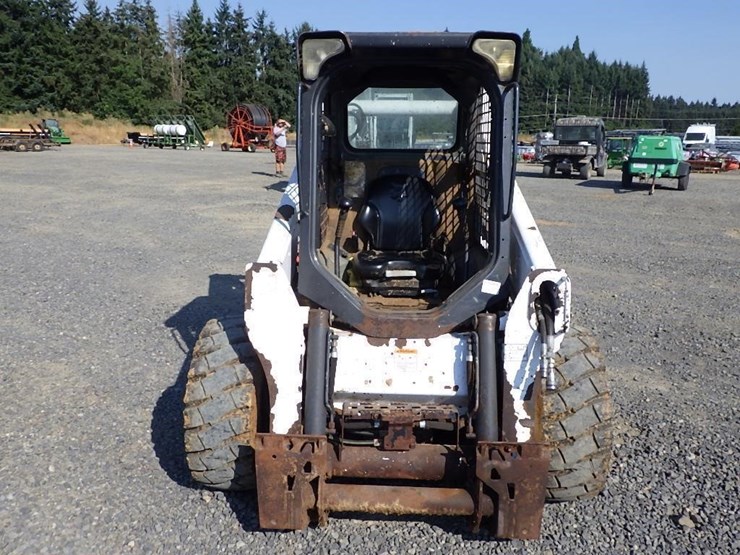 2013-bobcat-s750-image-8