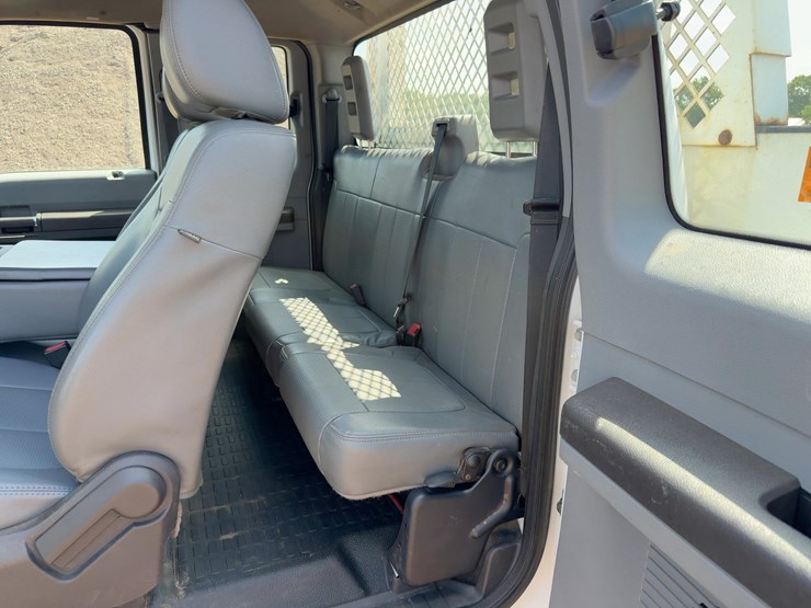 2016-ford-f350-xl-image-21