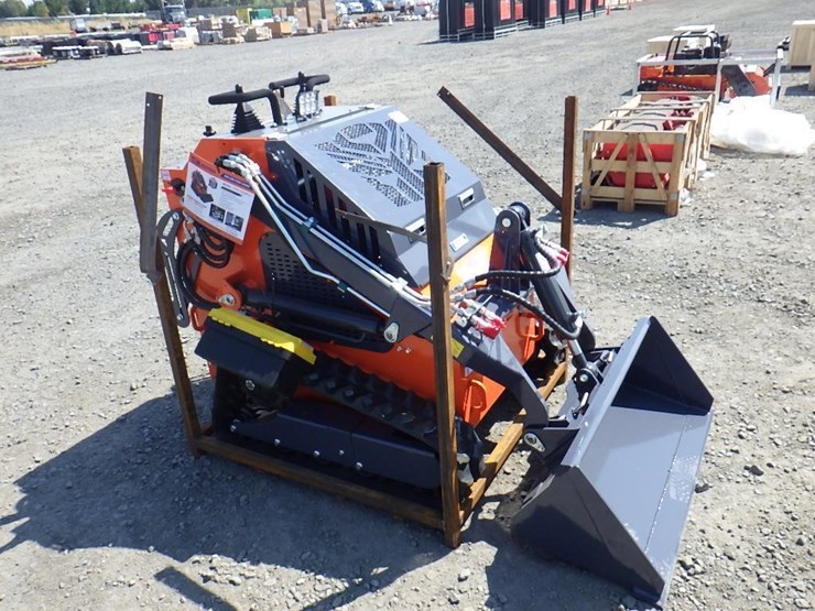 2026-tpm-t460-skid-steer-tracked-loader-image-4