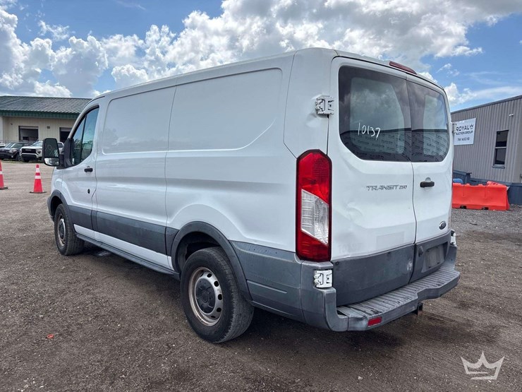 2017-ford-transit-image-4
