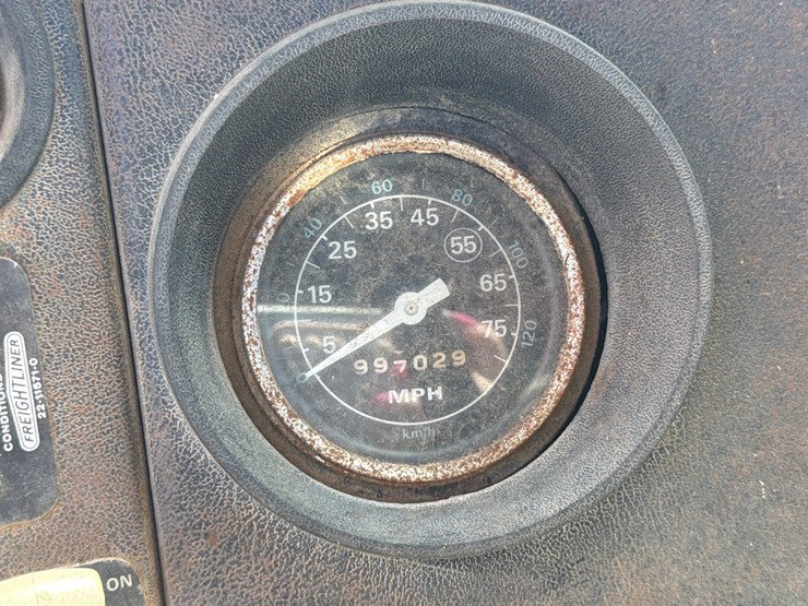 1984-ford-ln9000-image-21