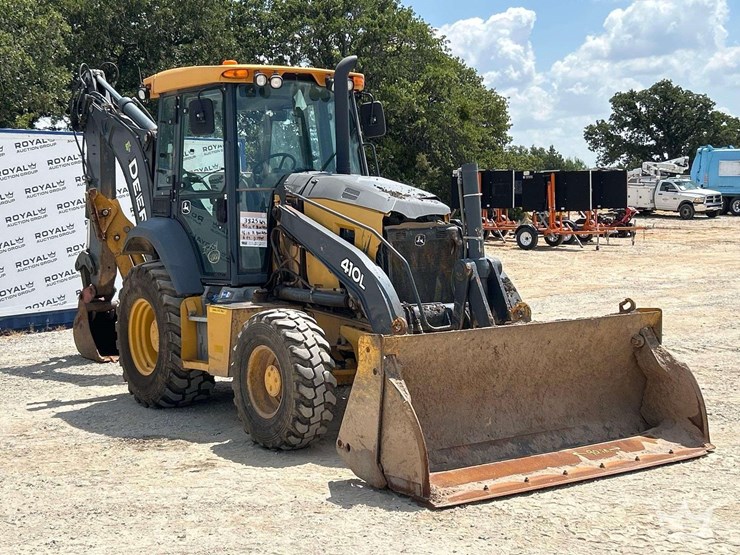 2019-deere-410l-image-4
