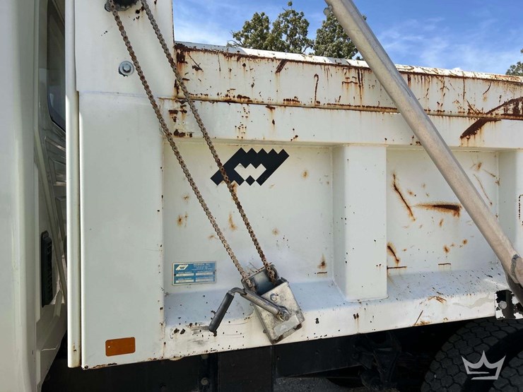 2015-international-durastar-4300-s/a-dump-truck-image-23