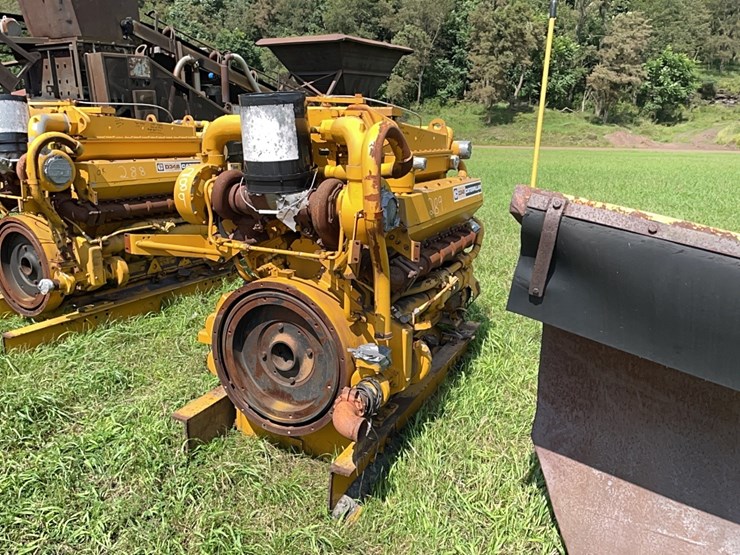 caterpillar-d348-image-1