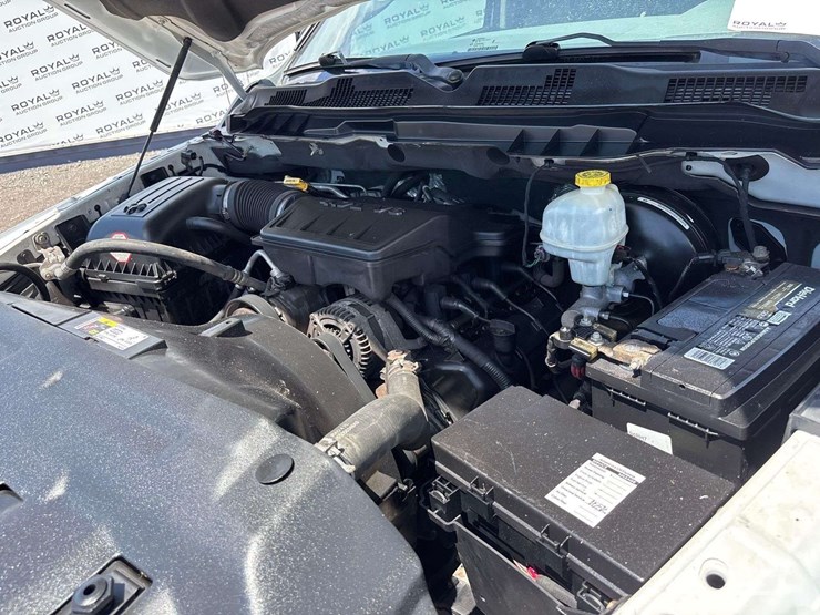 2013-dodge-1500-image-8