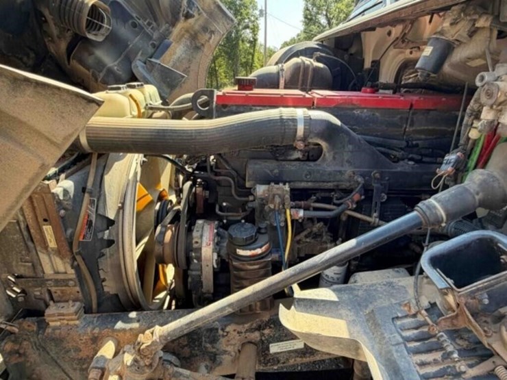1998-volvo-semi-image-27