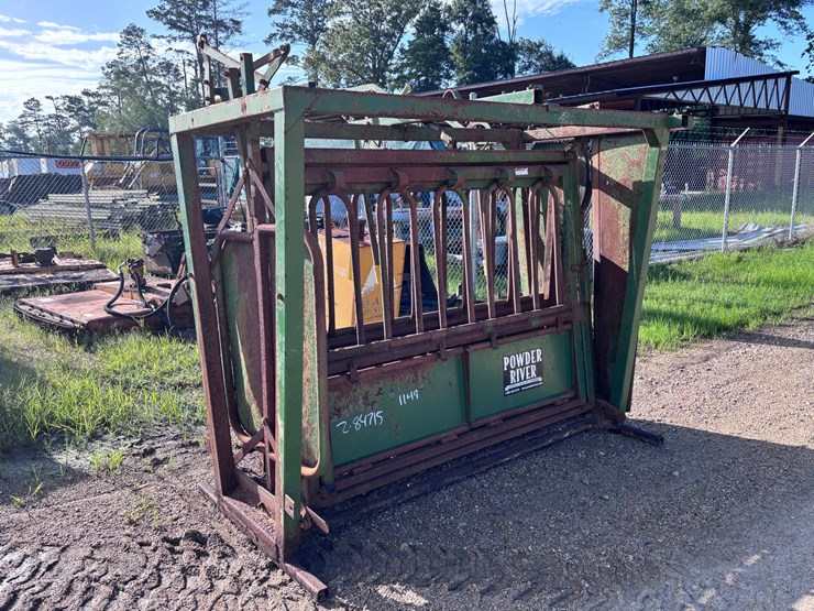 #965-•-cattle-squeeze-chute-image-3