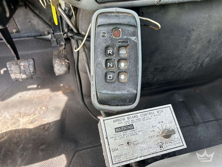 2006-international-durastar-4300-image-18