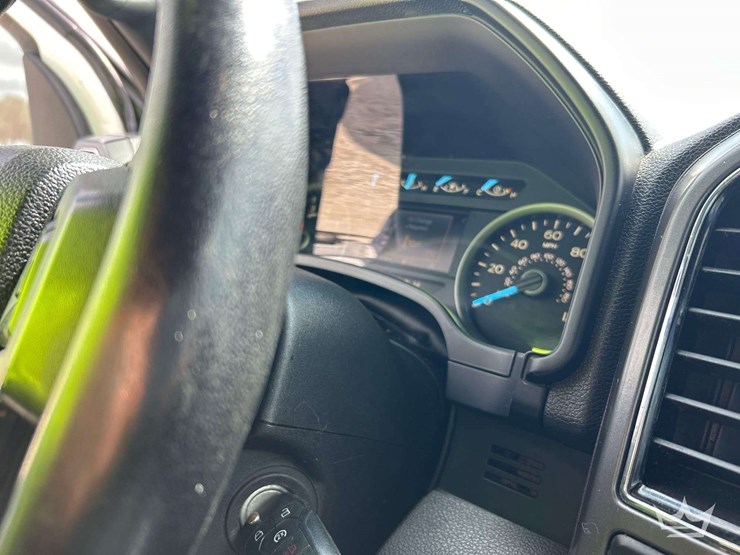 2018-ford-f150-image-17